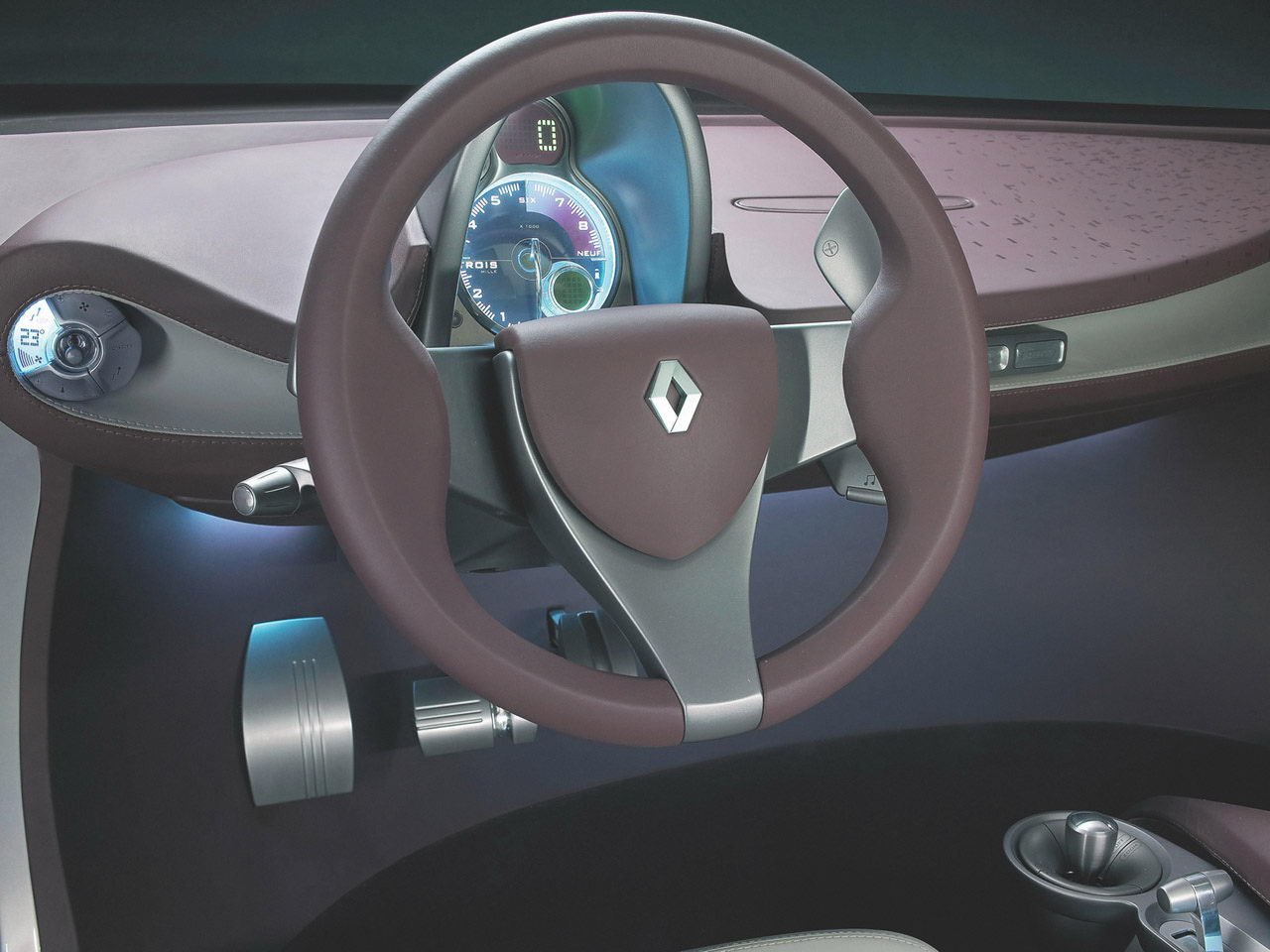 Renault Fluence Concept 2004 007.jpg